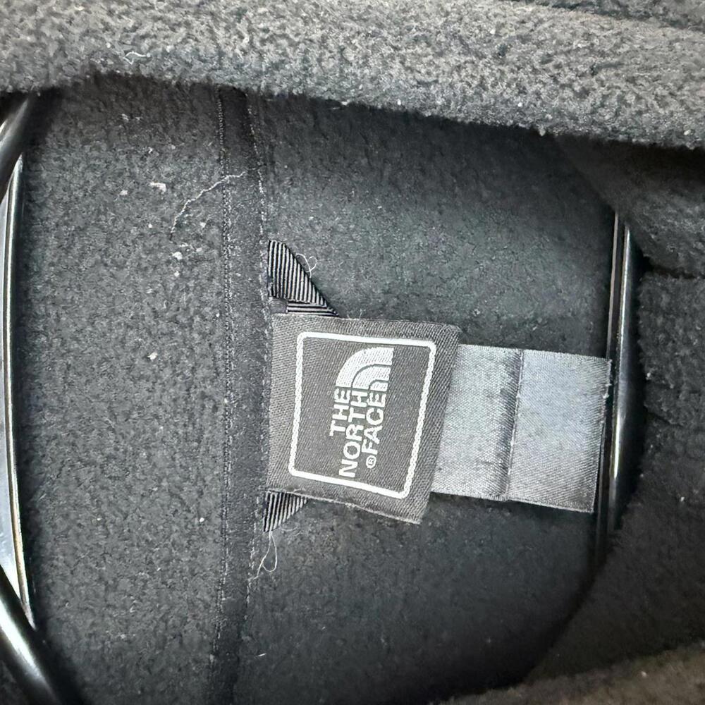 The North Face Women's Black Fleece Jacket - Picture 4 of 4